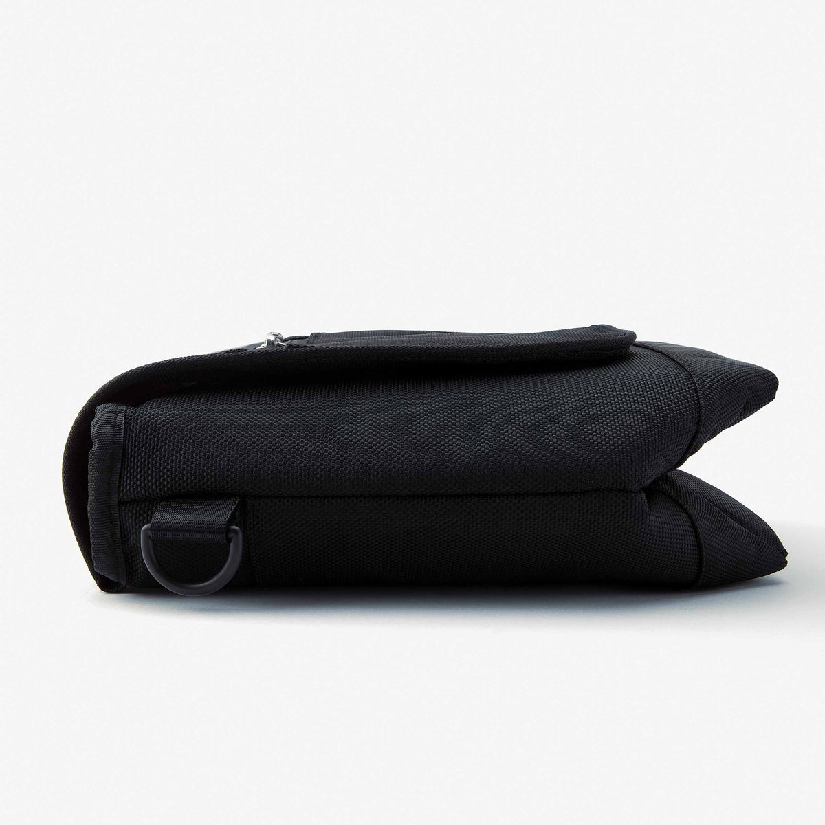 freezable-brooklyn-crossbody-u9 freezable-brooklyn-crossbody-black-ecofreeze-plus-flat_b62870bb-68b1-4c0c-846f-a30840c26944.jpg