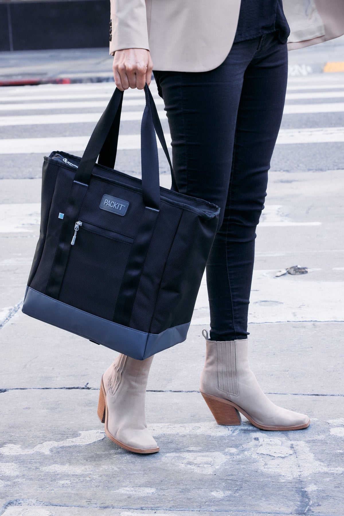 freezable-carry-tote-j7 freezable-carry-tote-black-gray-lifestyle-city-bag-only.jpg