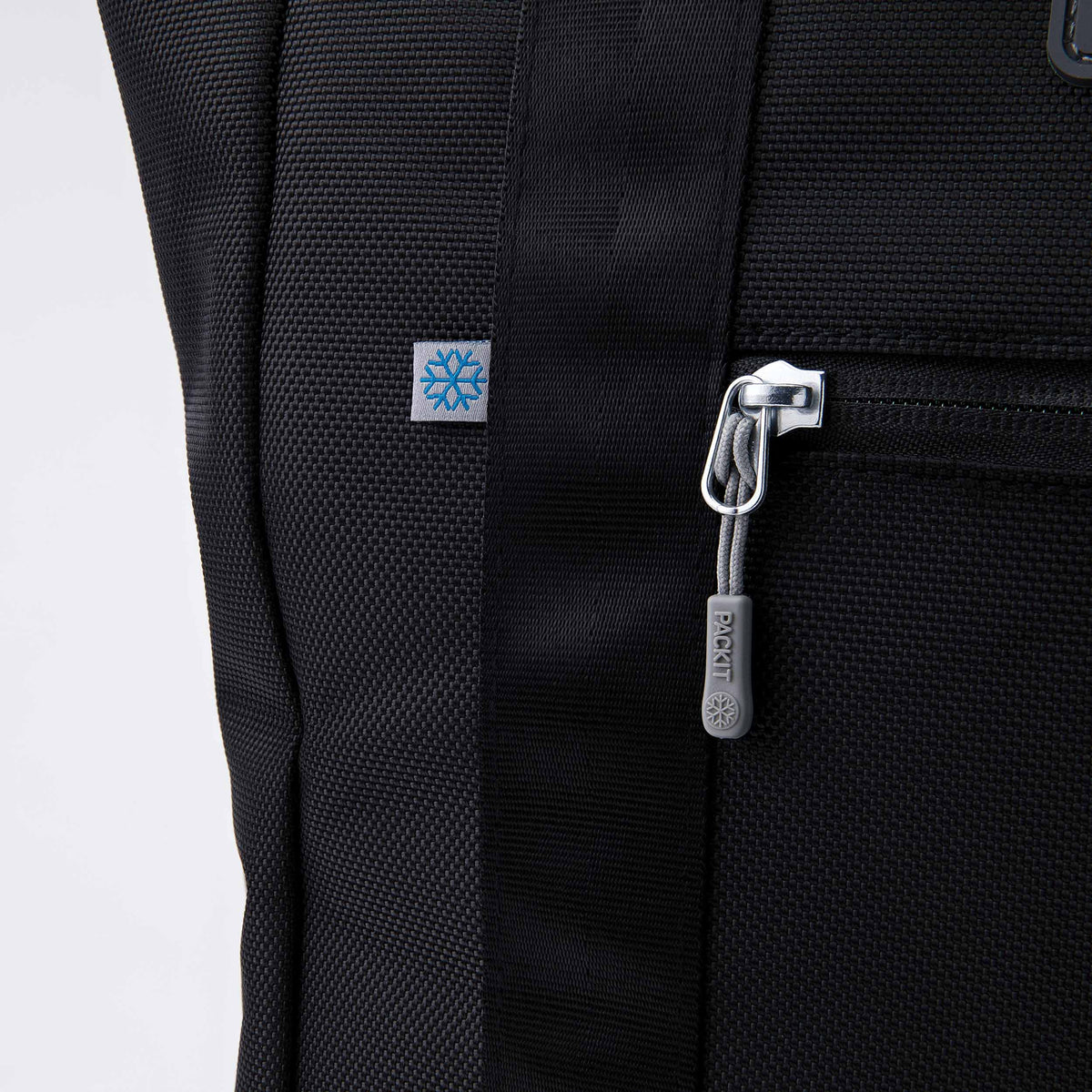 freezable-carry-tote-j7 freezable-carry-tote-black-gray-zoom-flag.jpg