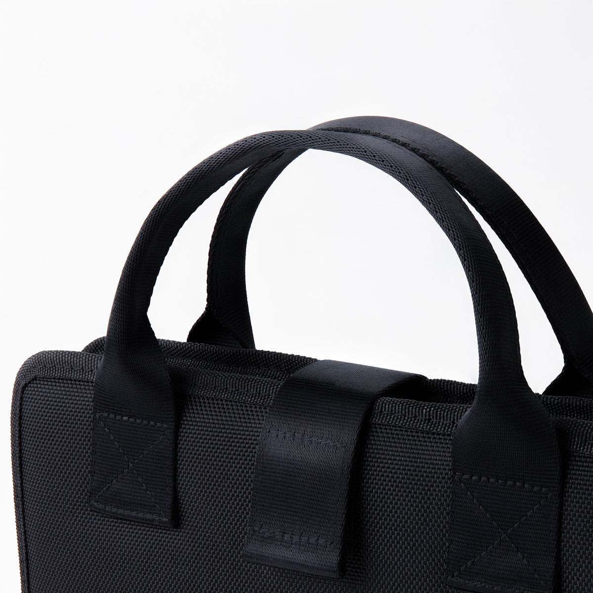 freezable-chill-board-medium-f0 freezable-chill-board-medium-black-ecofreeze-plus-top-handles.jpg